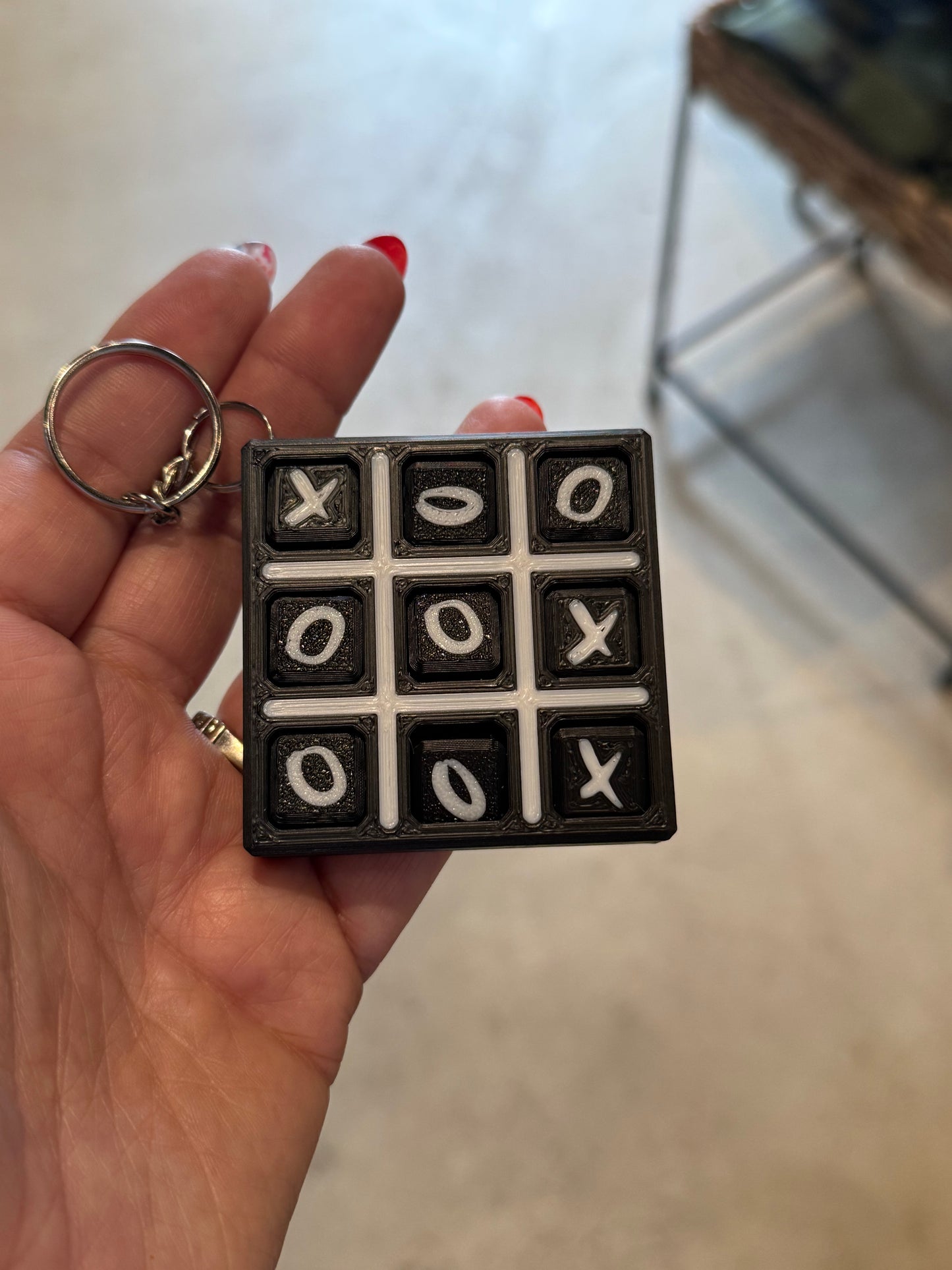Tic Tac Toe Keychain - Interactive