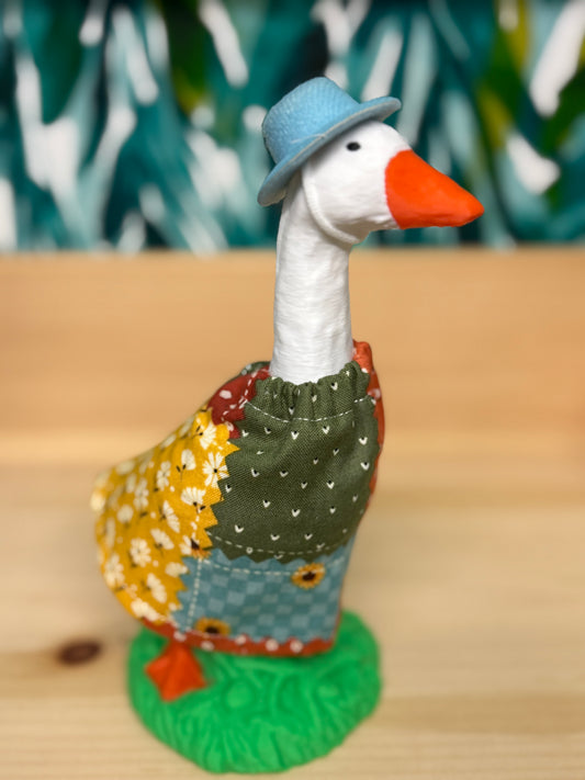 Desk Goose 7" - OUTFIT ONLY