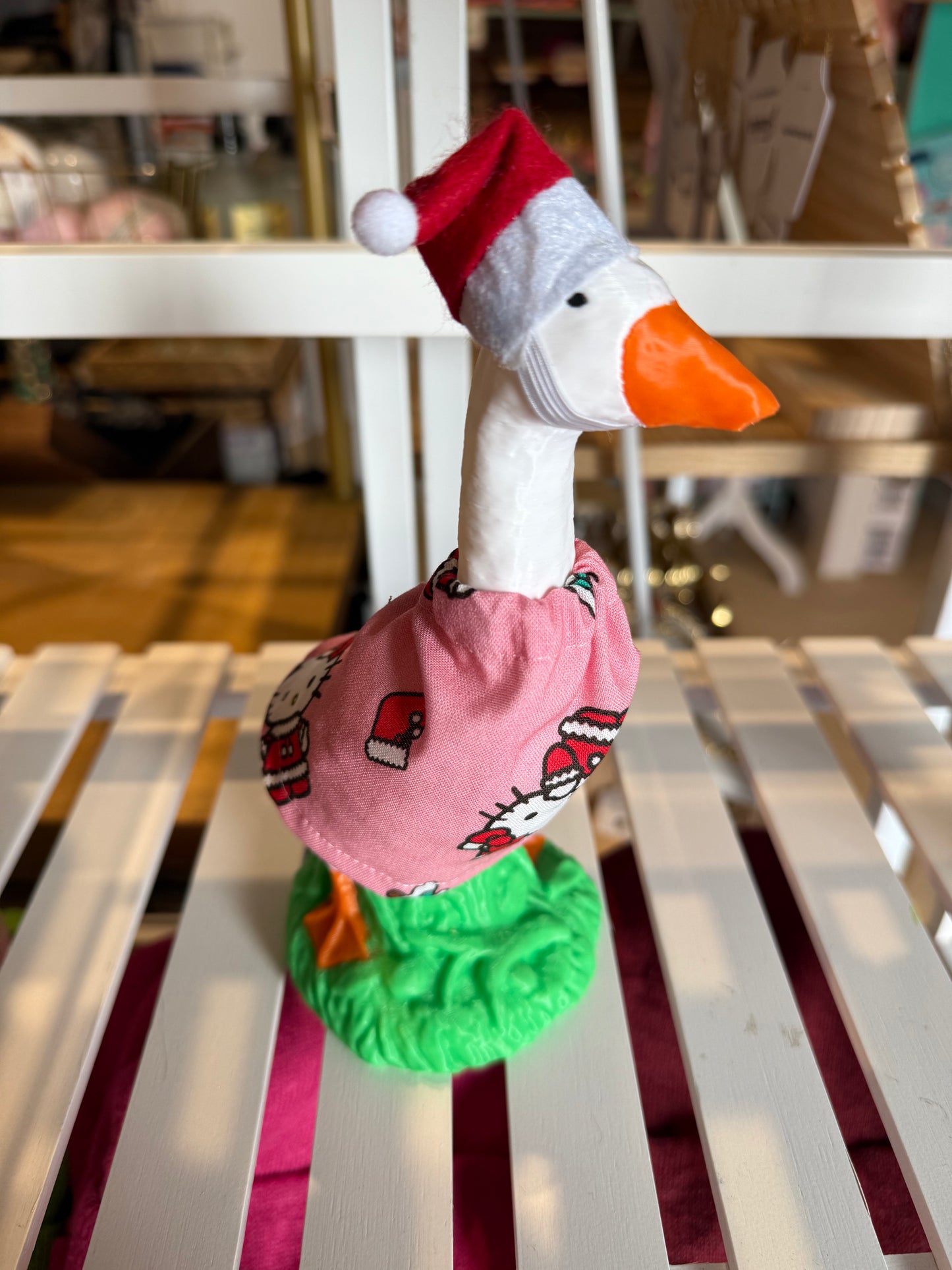 Desk Goose 7" - OUTFIT ONLY