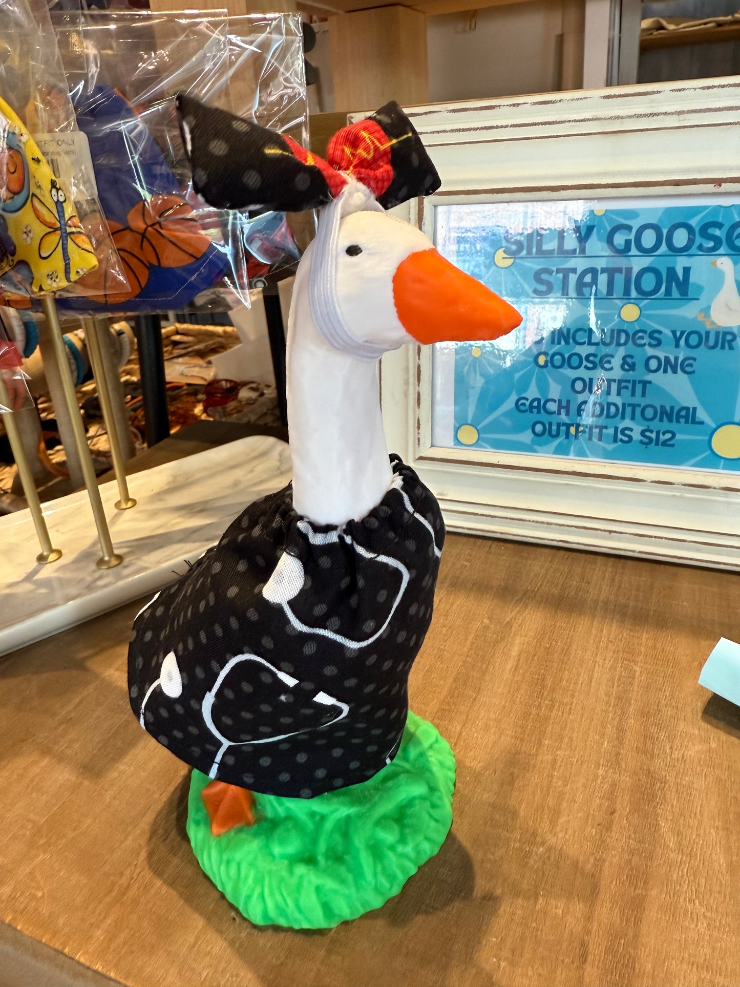 Desk Goose 7" - OUTFIT ONLY