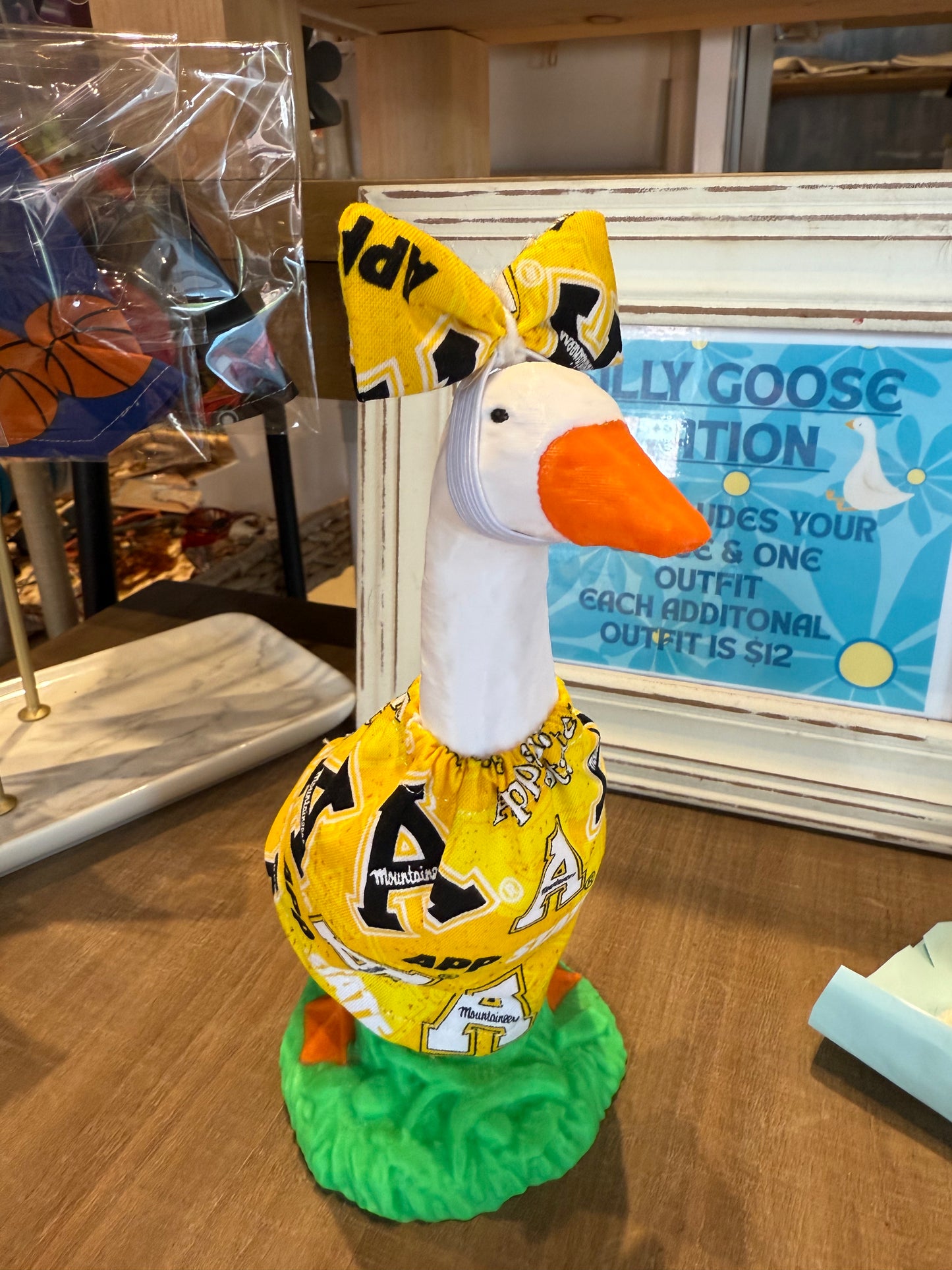 Desk Goose 7" - OUTFIT ONLY