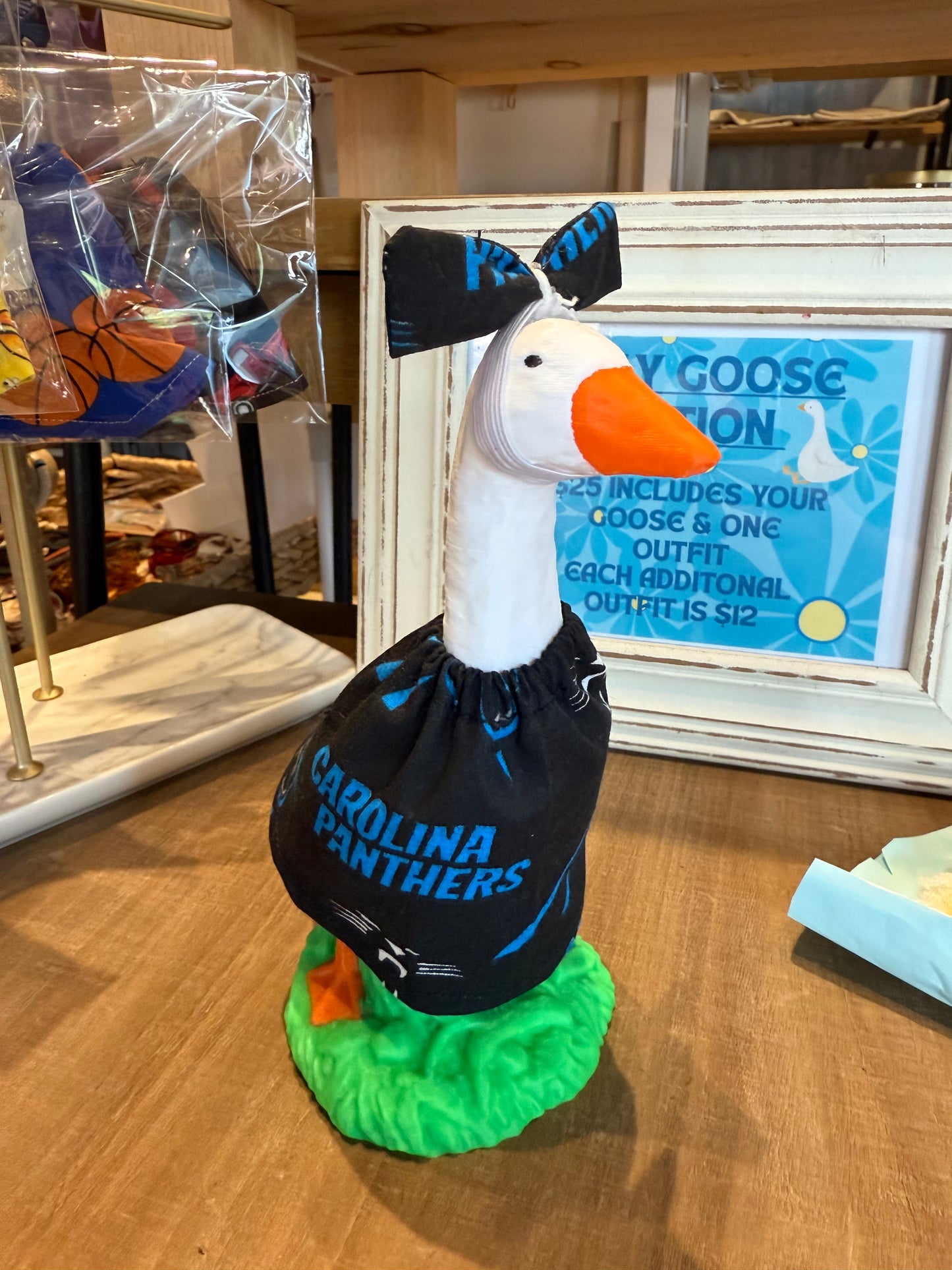 Desk Goose 7" - OUTFIT ONLY