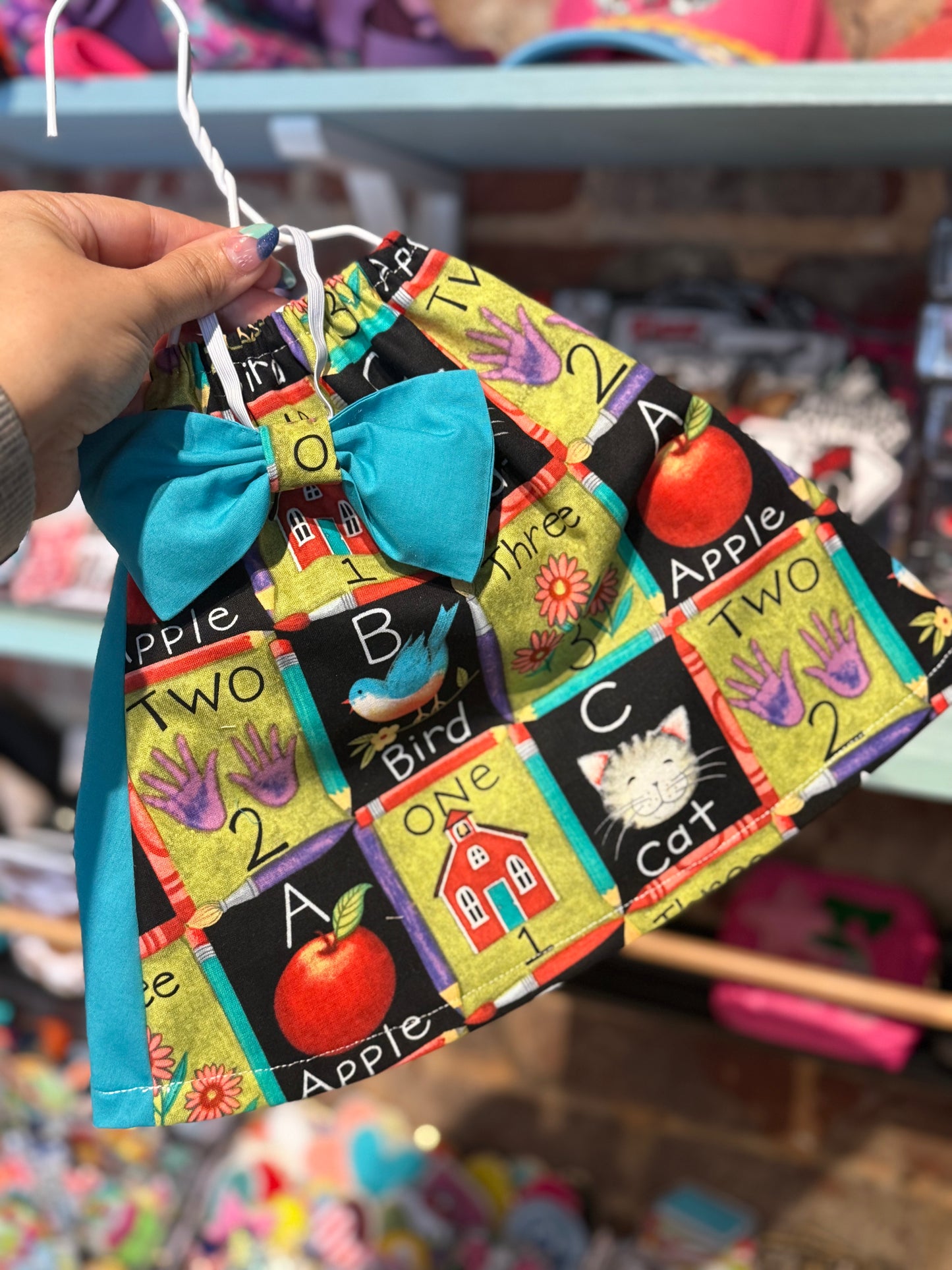 Porch Goose Outfit (GOOSE NOT INCLUDED)