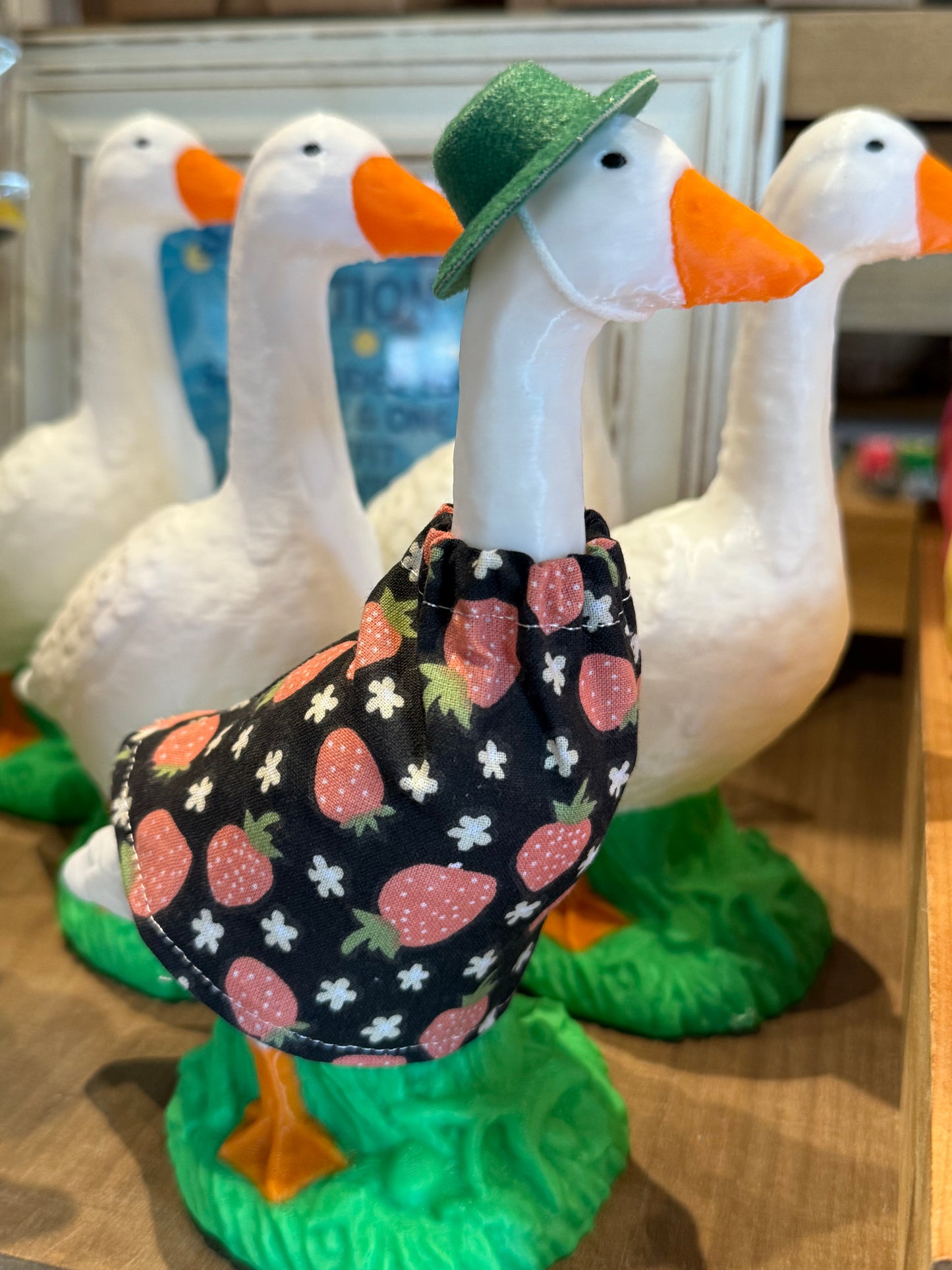 Desk Goose 7" - OUTFIT ONLY