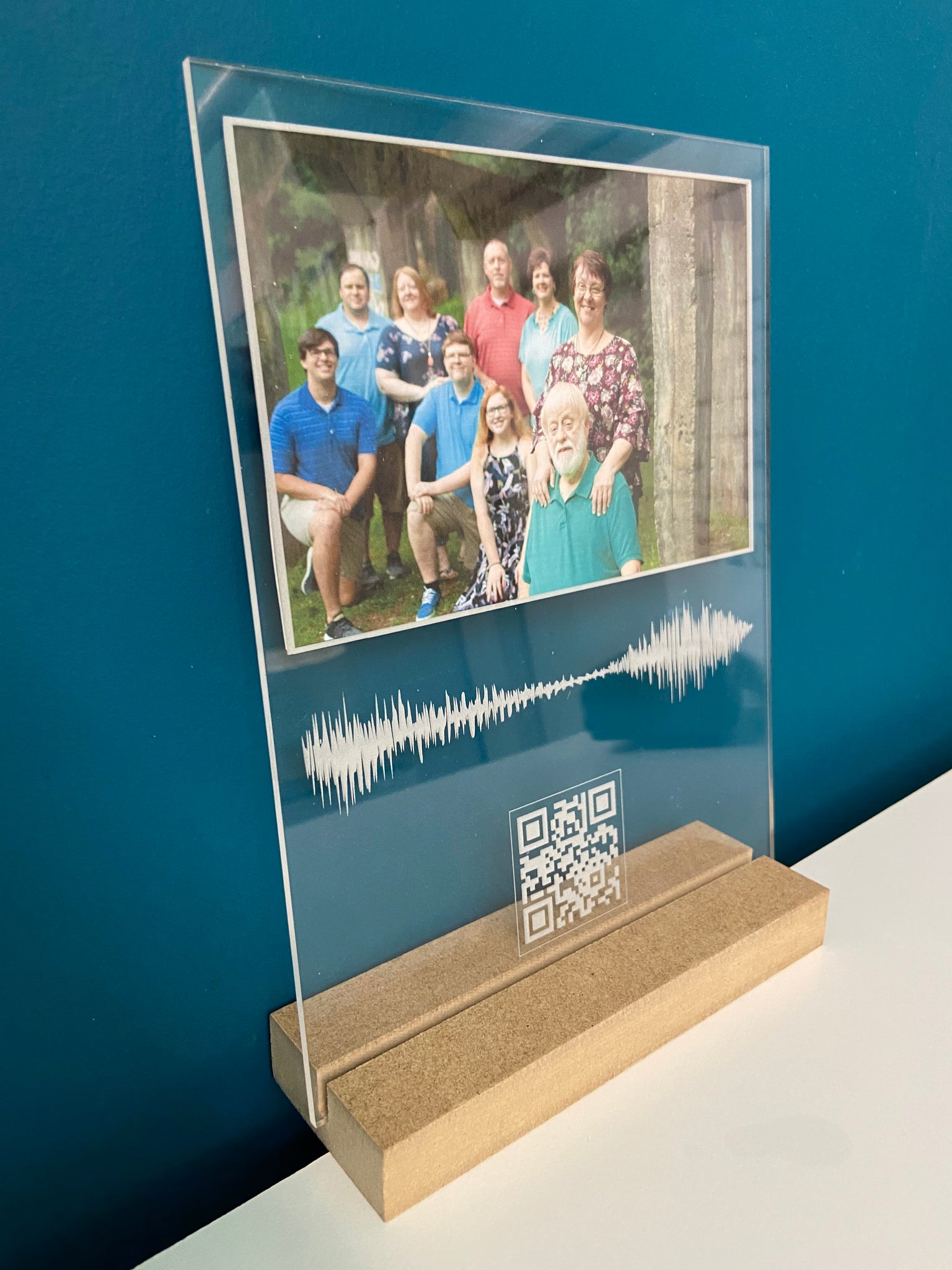 Acrylic Sound Wave and QR code - Hear your loved one’s voice!